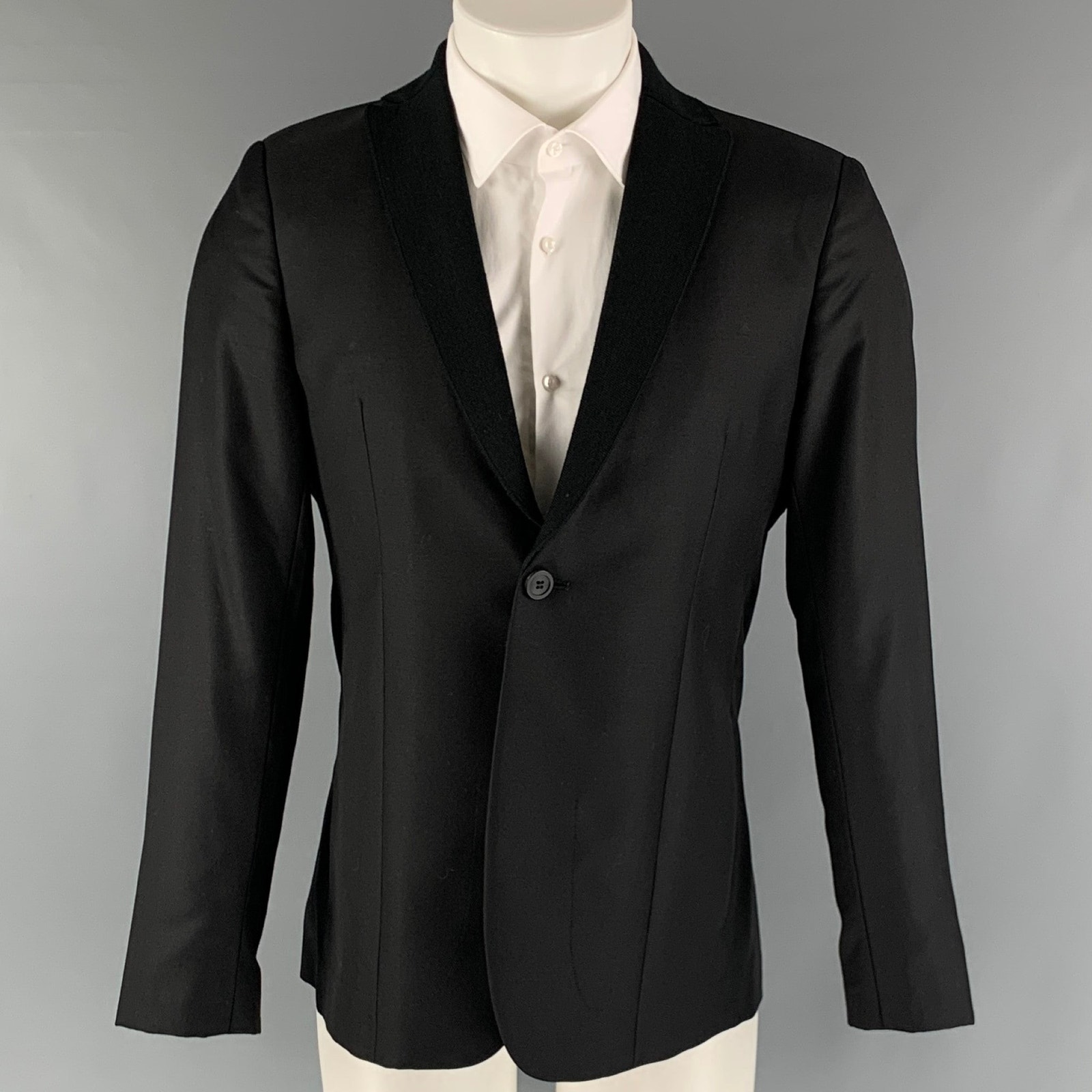 Emporio Armani Chest Size 38 Black Solid Wool Silk Notch Lapel Sport Coat